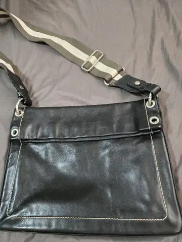 BALLY 발리 가죽 숄더백