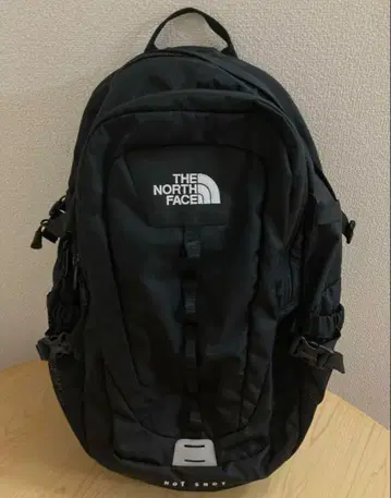 THE NORTH FACE NM72230 블랙 백팩