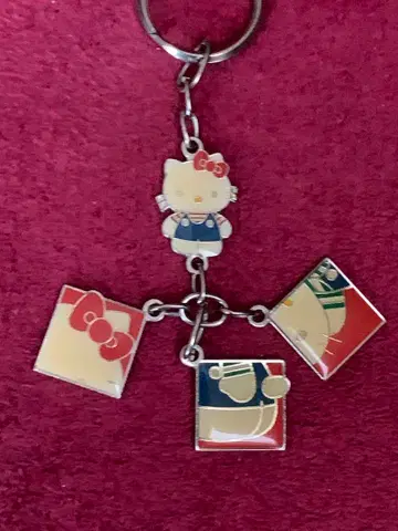 레트로 헬로키티 1999 키링