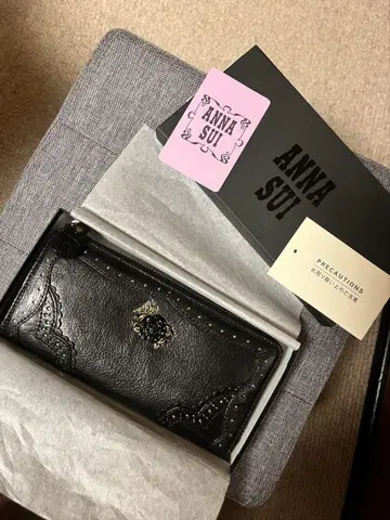ANNA SUI 블랙 장지갑