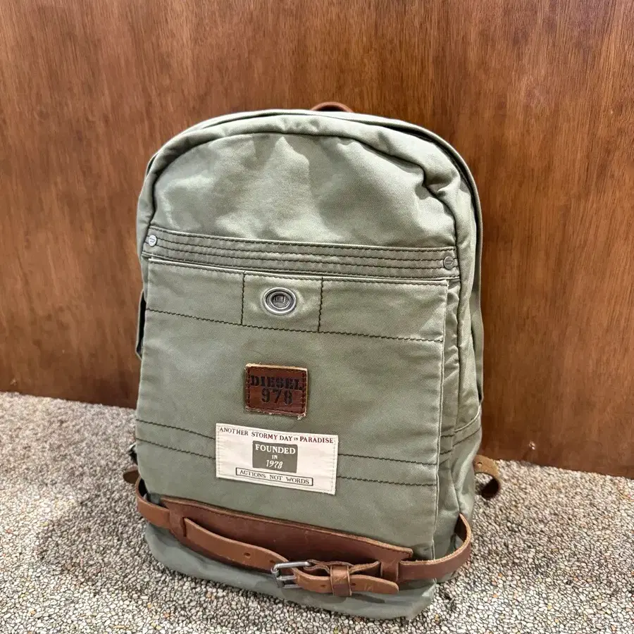 DIESEL archive l logo military bag 【公式通販】