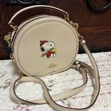 스누피 원형 숄더백 베이지