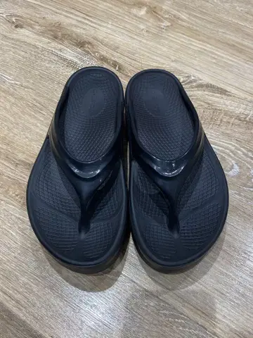 우포스 통굽 비치샌들