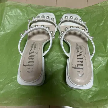 chay collection 펄 장식 화이트 뮬 S