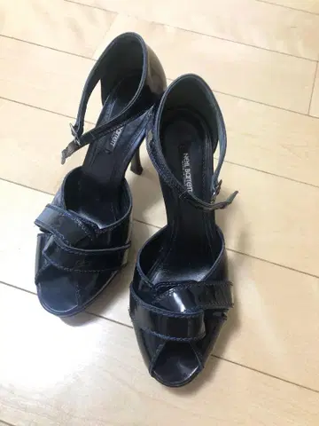 닐바렛 36 오픈토 하이힐