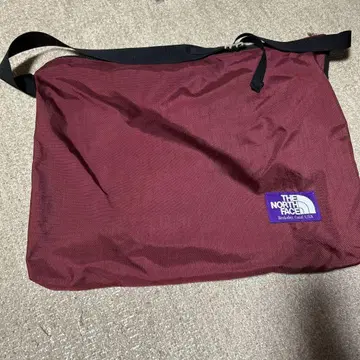 THE NORTH FACE 버건디 숄더백