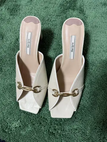 하립투 Herlipto Bit Square Toe Mules 샌들