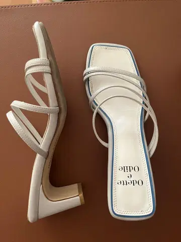 Odette e Odile 샌들