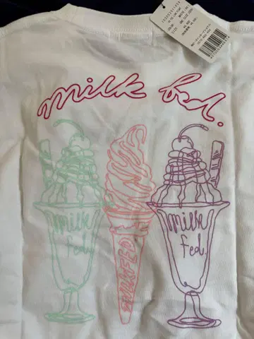MILKFED 티셔츠