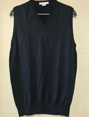 JOHN SMEDLEY 네이비 V넥 니트 베스트 엑스트라 메리노울