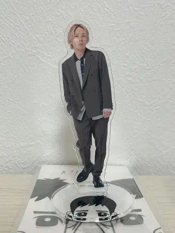 니노미야 카즈나리 오피스에 아크릴 스탠드