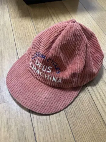 DEUS EX MACHINA 코듀로이 캡