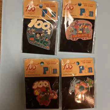 디즈니 100주년 핀 배지