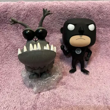 몬스터와 피규어 세트