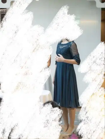 자수 장식 경사 드레스