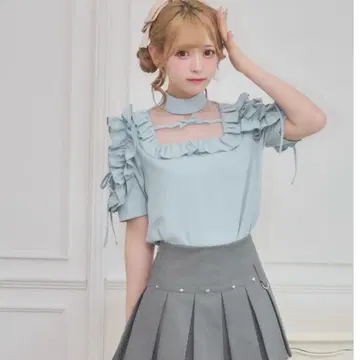 meltie 반짝이는 숄더 프릴 블라우스 블루