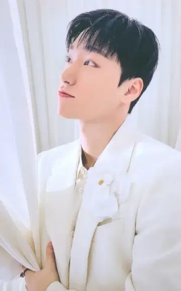 ATEEZ 블루 아워 버전. 산 골든 아워 : 파트 1 Z