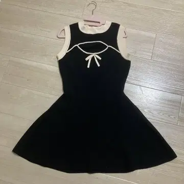 Darich 슬리브리스 블랙 미니 원피스