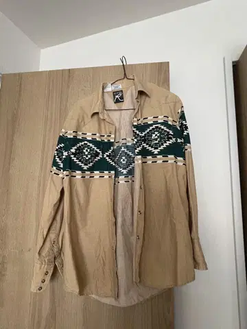 구제 의류 셔츠