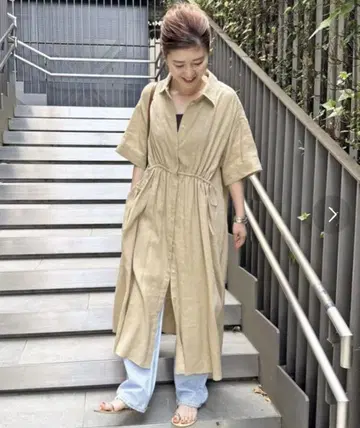 spick and span 허리 개더 셔츠 원피스 38 베이지