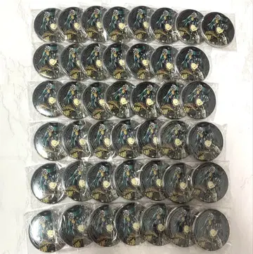 아쿠네코 전 메탈 캔뱃지 바스틴