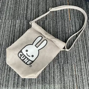CUNE 쿤쿤 파우치 숄더백