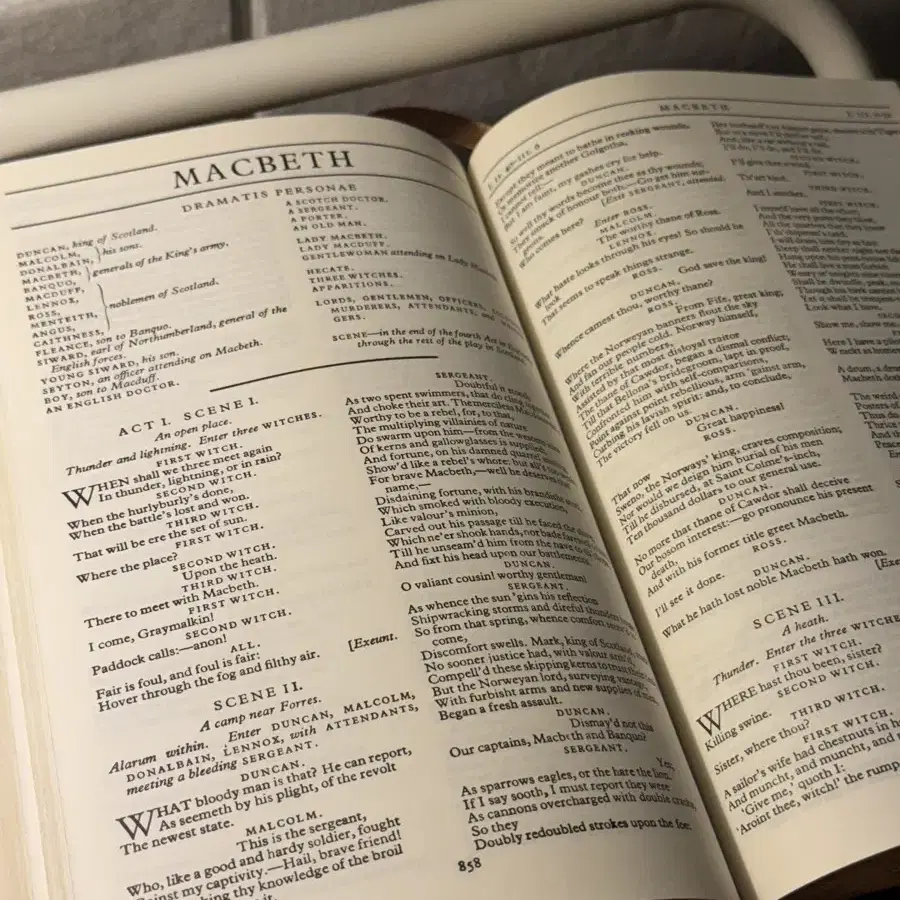 Shakespeare Complete Works English Hardcover on Bunjang