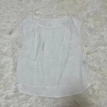 UNTITLED 블라우스 스트라이프 시어 뒷면 턱 오피스 캐주얼