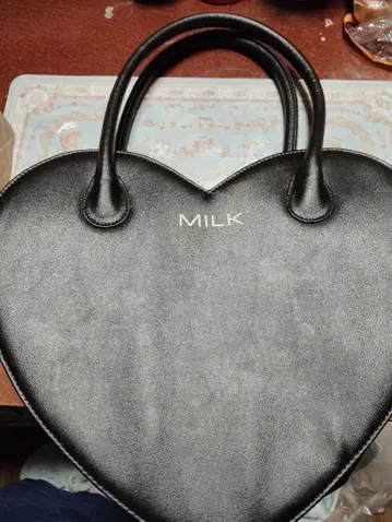 MILK 하트 백 블랙 새상품급