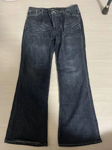 부츠 컷 데님, 플레어 데님 다크 블루