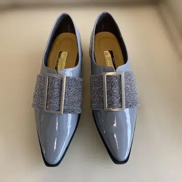 신상품 미사용 루타론(GRISE) 에나멜 펌프스 그레이 22cm