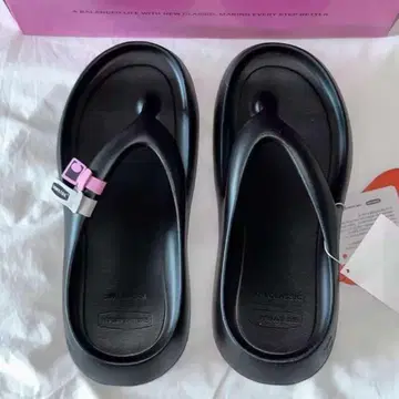 taw&toe x lowclassic 블랙 플립플랍 택 포함
