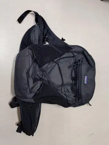 Patagonia 백팩 블랙 18L