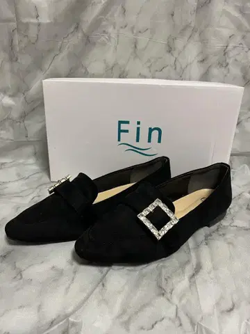 박스 포함 Fin 블랙 비쥬 버클 플랫 슈즈