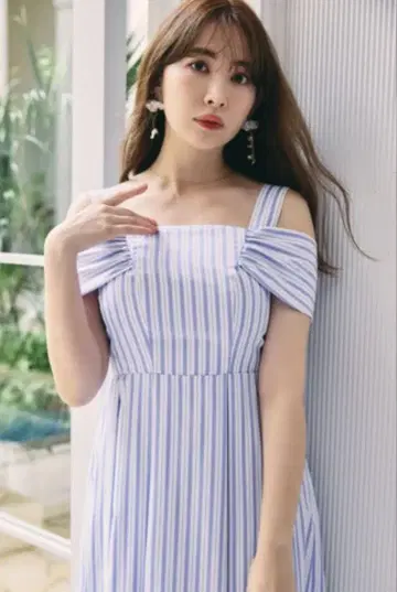 헤르립토 멀티웨이 백 리본 스트라이프 드레스