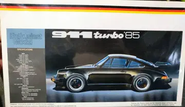 Porsche 911 turbo '85 1/24 스케일 모델 프라모델