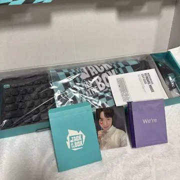 BTS MERCH BOX #13 마치 박스