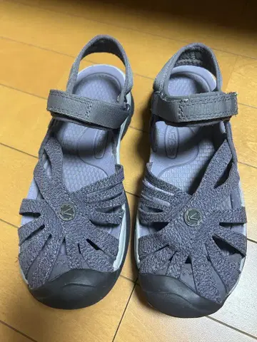 KEEN 로즈 샌들 US7(24cm)