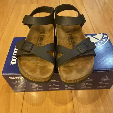 BIRKENSTOCK 샌들