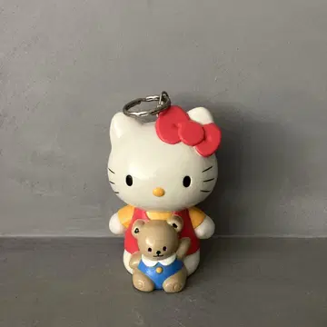 레트로 헬로키티 키링 산리오 높이 10.5cm 가로 길이 7cm