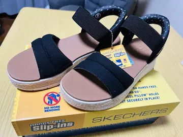 스케쳐스 BOBS 슬립온 샌들 블랙