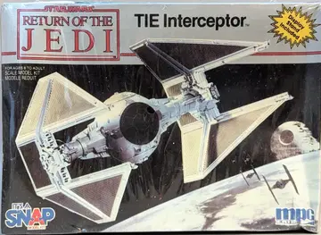MPC / ERTL 스케일 모델 키트 TIE 인터셉터 8931