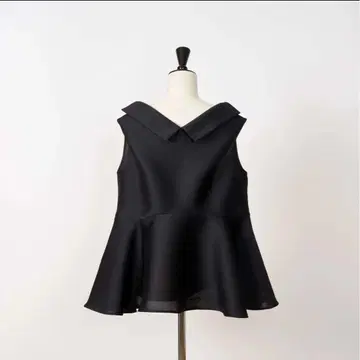 Heve 신상 two charm blouse black