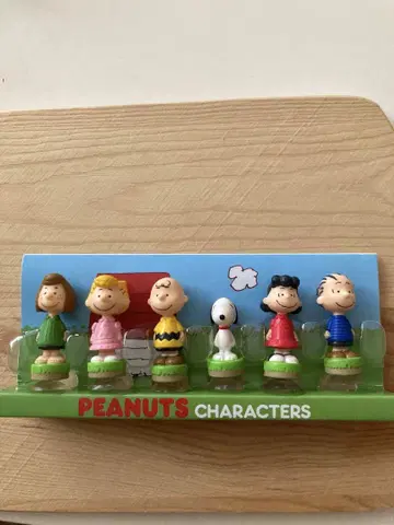 PEANUTS 캐릭터 스누피 피규어