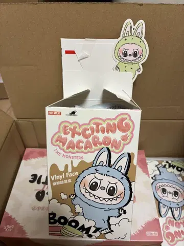 Exciting Macaron Vinyl Face 몬스터