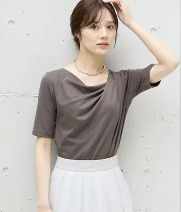 택 포함 새상품 드레이프 컷 티셔츠