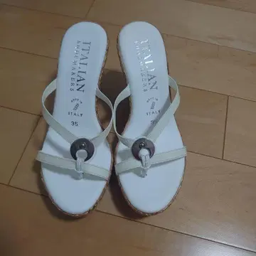 ITALIAN SHOEMAKERS 샌들 37 화이트
