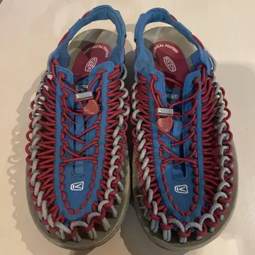 KEEN 아웃도어 샌들 42
