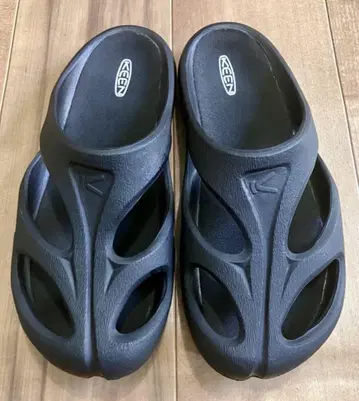 킨 KEEN 샨티 SHANTI 블랙 M9-10