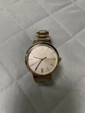 Tommy Hilfiger 골드 아날로그 손목시계